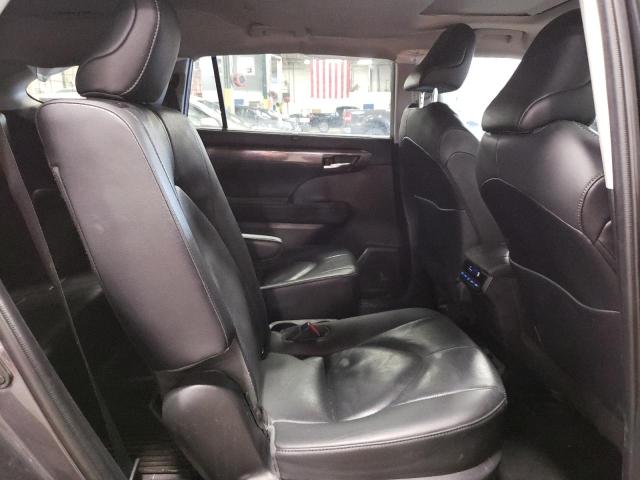 Photo 11 from auction – 2021 TOYOTA HIGHLANDER with VIN 5TDXBRCH8MS025648