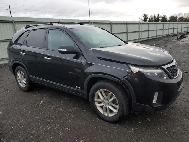 Photo 4 from auction – 2015 KIA SORENTO LX with VIN 5XYKTDA68FG637019