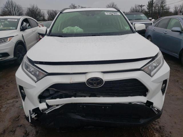 Photo 5 from auction – 2019 TOYOTA RAV4 XLE with VIN JTMP1RFV9KJ001244