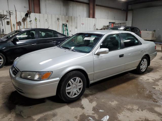 TOYOTA CAMRY CE 2000 with VIN 4T1BG22K4YU007886 - Photo from auction