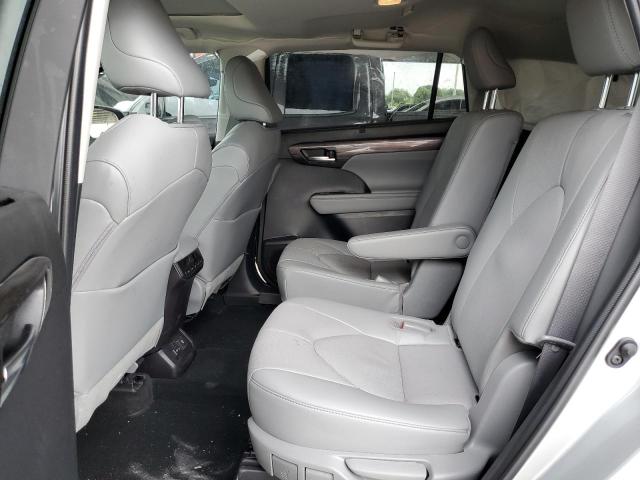 Photo 11 from auction – 2022 TOYOTA HIGHLANDER with VIN 5TDYZRAH3NS558995