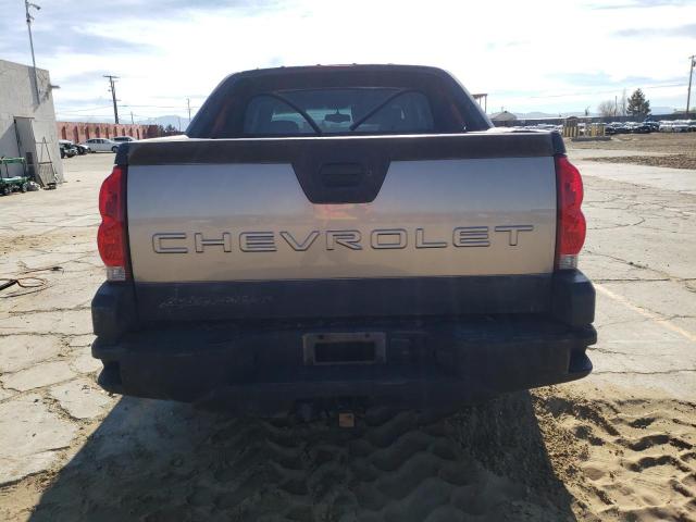 Photo 6 from auction – 2002 CHEVROLET AVALANCHE with VIN 3GNEC13T72G115807