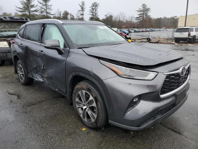 Photo 4 from auction – 2022 TOYOTA HIGHLANDER with VIN 5TDGZRBH6NS176373