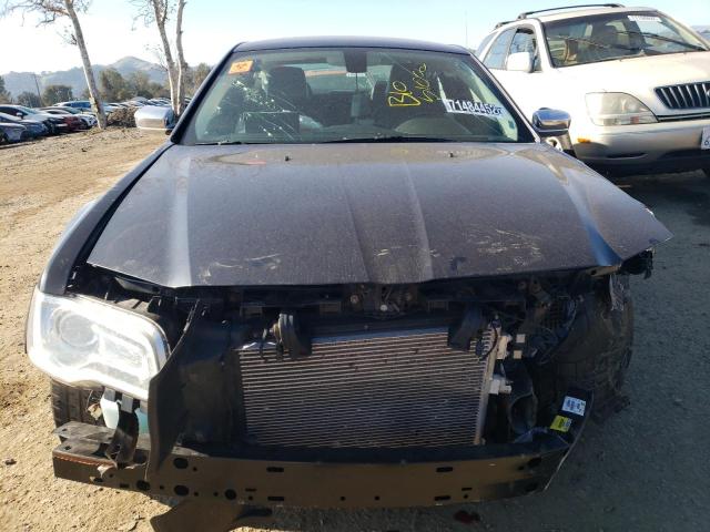 Photo 5 from auction – 2019 CHRYSLER 300 LIMITE with VIN 2C3CCAEG1KH536636