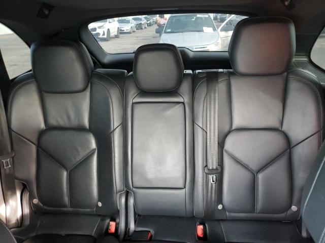 Photo 10 from auction – 2014 PORSCHE CAYENNE with VIN WP1AA2A25ELA02943