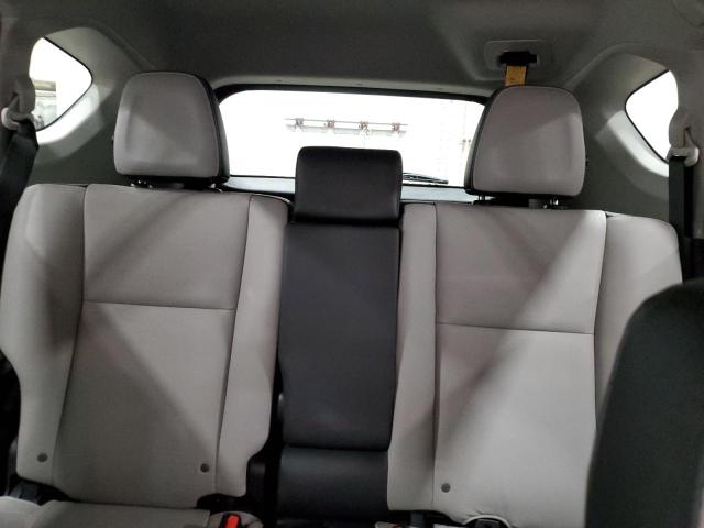 Photo 10 from auction – 2017 TOYOTA RAV4 LIMIT with VIN JTMDFREV6HD216979