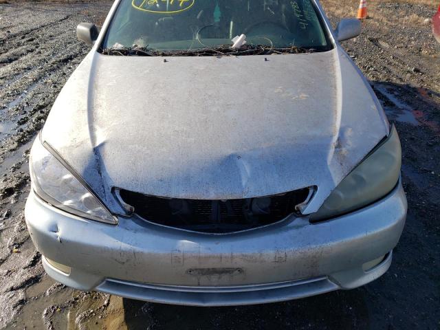 Photo 11 from auction – 2005 TOYOTA CAMRY LE with VIN 4T1BF30K35U616684