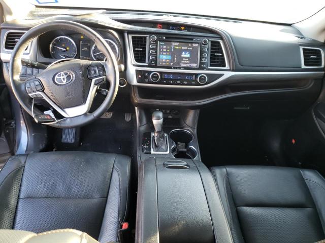 Фото 8 с аукциона – 2018 TOYOTA HIGHLANDER с VIN 5TDYZRFH3JS286564