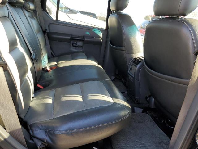 Фото 10 с аукциона – 2005 FORD EXPLORER S с VIN 1FMZU77K05UB63707