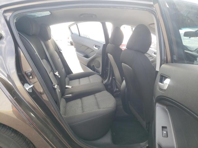 Photo 10 from auction – 2017 KIA FORTE LX with VIN 3KPFK4A70HE041092