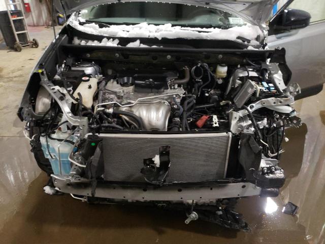 Photo 12 from auction – 2018 TOYOTA RAV4 LE with VIN JTMBFREV0JJ237860