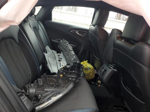 Photo 10 from auction – 2015 CHRYSLER 200 S with VIN 1C3CCCBG3FN587794