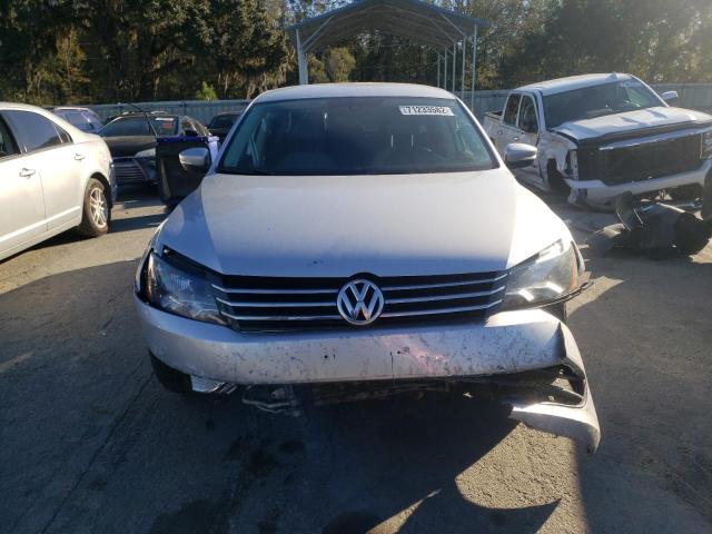 Photo 5 from auction – 2015 VOLKSWAGEN PASSAT S with VIN 1VWAT7A32FC084470