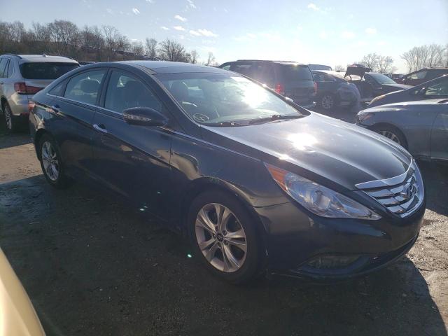 Photo 4 from auction – 2013 HYUNDAI SONATA SE with VIN 5NPEC4AC5DH632207