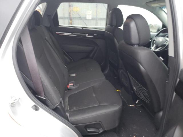 Photo 11 from auction – 2015 KIA SORENTO with VIN 5XYKTCA65FG554481