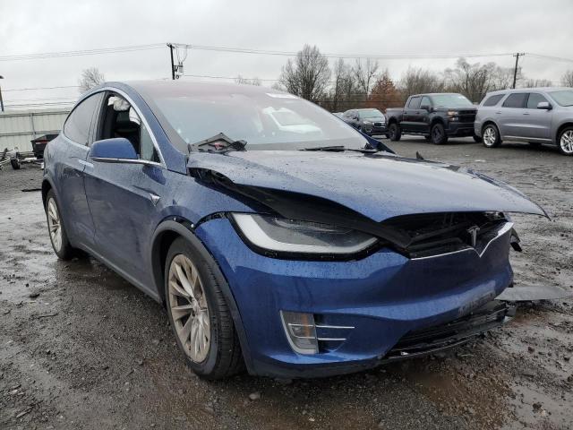 Photo 4 from auction – 2018 TESLA MODEL X with VIN 5YJXCDE2XJF089196