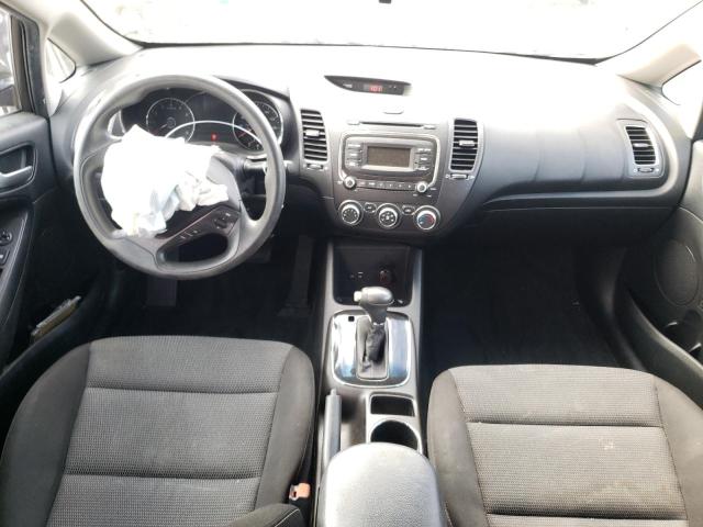 Photo 8 from auction – 2017 KIA FORTE LX with VIN 3KPFK4A70HE041092