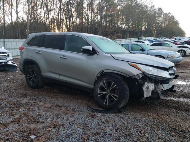 Photo 4 from auction – 2019 TOYOTA HIGHLANDER with VIN 5TDZARFH7KS047676