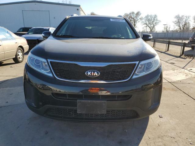 Photo 5 from auction – 2015 KIA SORENTO LX with VIN 5XYKTDA75FG584398