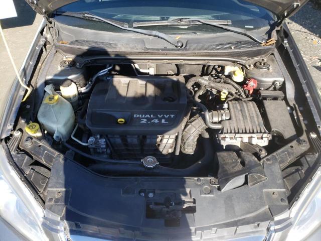 Photo 11 from auction – 2013 CHRYSLER 200 TOURIN with VIN 1C3CCBBB9DN557632