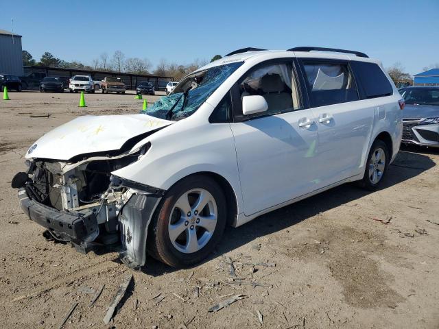 Photo 1 from auction – 2017 TOYOTA SIENNA LE with VIN 5TDKZ3DC6HS801092