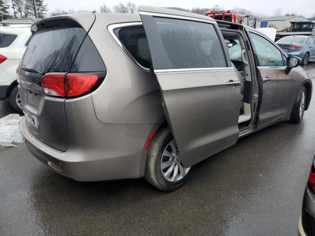 Photo 3 from auction – 2017 CHRYSLER PACIFICA T with VIN 2C4RC1DG1HR536839