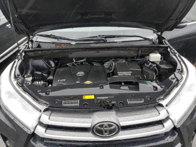Photo 11 from auction – 2017 TOYOTA HIGHLANDER with VIN 5TDJZRFH9HS393470