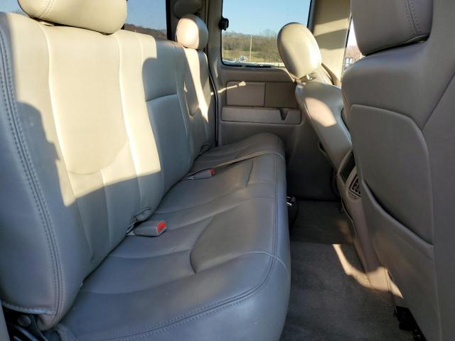 Photo 10 from auction – 2005 CHEVROLET SILVERADO with VIN 1GCHK29UX5E217774