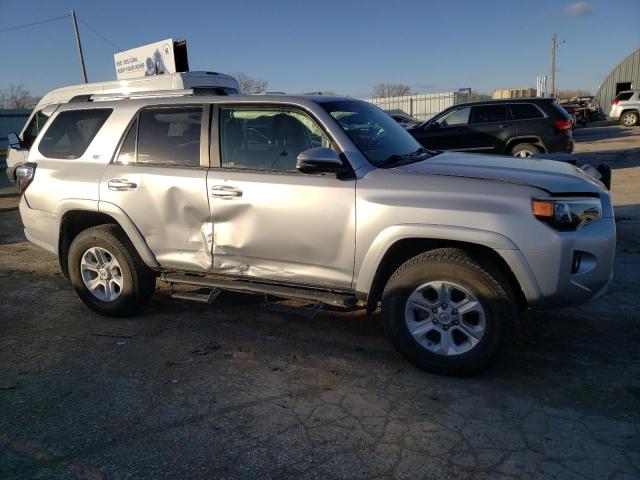 Photo 4 from auction – 2019 TOYOTA 4RUNNER SR with VIN JTEBU5JR2K5639067
