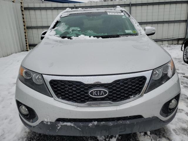 Photo 5 from auction – 2013 KIA SORENTO EX with VIN 5XYKUDA29DG380427