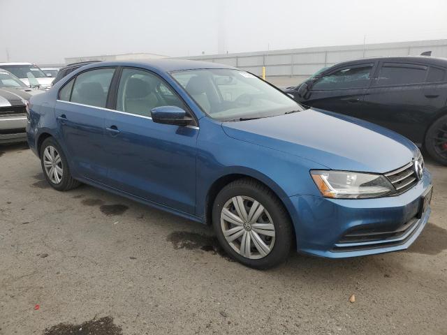 Photo 4 from auction – 2017 VOLKSWAGEN JETTA S with VIN 3VW2B7AJ3HM355592