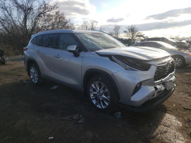 Photo 4 from auction – 2021 TOYOTA HIGHLANDER with VIN 5TDDZRBH0MS543480