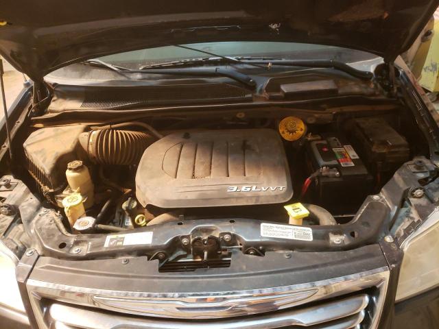 Photo 12 from auction – 2014 CHRYSLER TOWN & COU with VIN 2C4RC1BG0ER394465