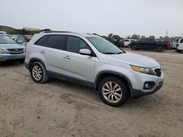 Photo 4 from auction – 2011 KIA SORENTO EX with VIN 5XYKU4A13BG036161