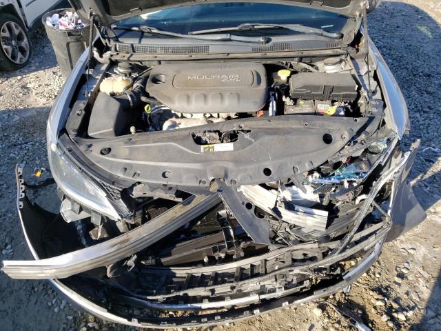 Photo 11 from auction – 2016 CHRYSLER 200 LIMITE with VIN 1C3CCCAB0GN104818