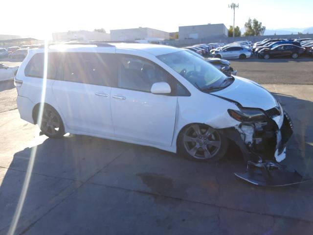 Photo 4 from auction – 2018 TOYOTA SIENNA SE with VIN 5TDXZ3DC7JS909488