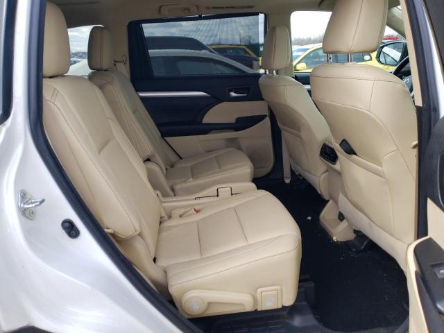Photo 11 from auction – 2017 TOYOTA HIGHLANDER with VIN 5TDJZRFH4HS461531