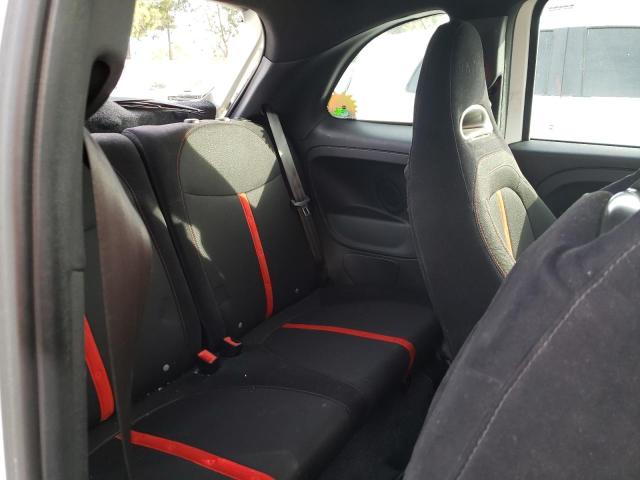 Photo 10 from auction – 2015 FIAT 500 ABARTH with VIN 3C3CFFFHXFT710504