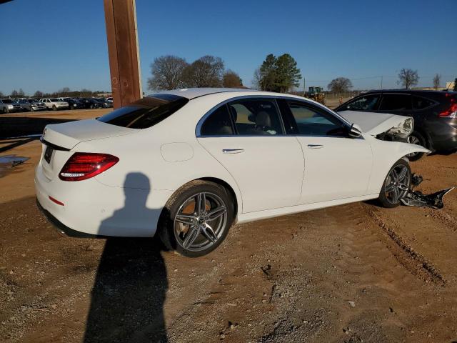 Photo 3 from auction – 2018 MERCEDES-BENZ E 300 with VIN WDDZF4JB9JA465973
