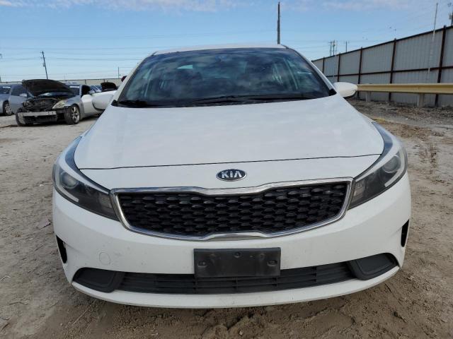 Photo 5 from auction – 2017 KIA FORTE LX with VIN 3KPFK4A7XHE070289
