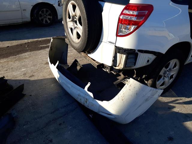 Photo 13 from auction – 2011 TOYOTA RAV4 with VIN 2T3BF4DV6BW082805