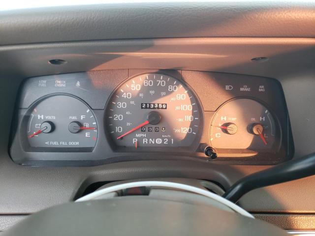 Photo 9 from auction – 2003 MERCURY GRAND MARQ with VIN 2MEFM74W13X626165