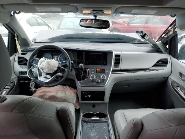 Photo 8 from auction – 2017 TOYOTA SIENNA XLE with VIN 5TDYZ3DC9HS896693
