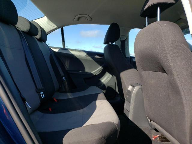 Photo 10 from auction – 2017 VOLKSWAGEN JETTA S with VIN 3VW2B7AJ6HM379286