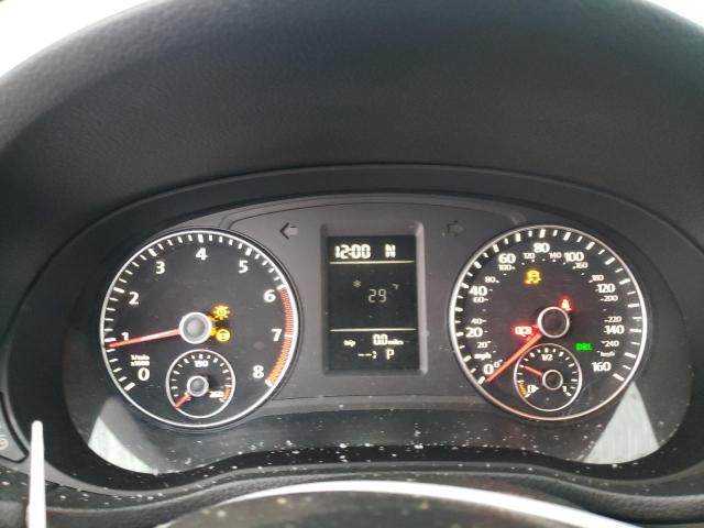 Photo 9 from auction – 2014 VOLKSWAGEN PASSAT S with VIN 1VWAT7A36EC032886