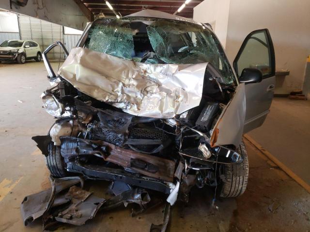 Photo 5 from auction – 2000 DODGE GRAND CARA with VIN 1B4GP44R4YB763758