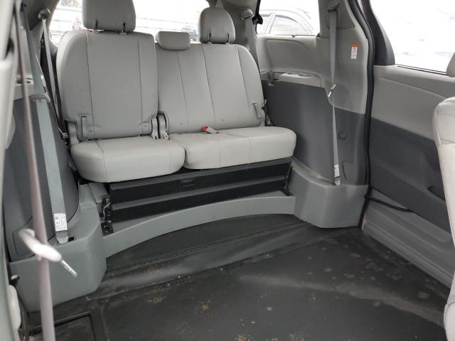 Photo 11 from auction – 2018 TOYOTA SIENNA XLE with VIN 5TDYZ3DC3JS965643