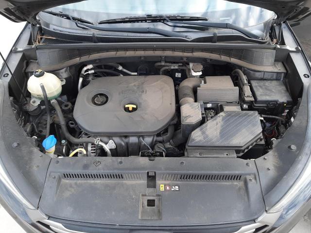 Photo 12 from auction – 2016 HYUNDAI TUCSON SE with VIN KM8J23A48GU091972