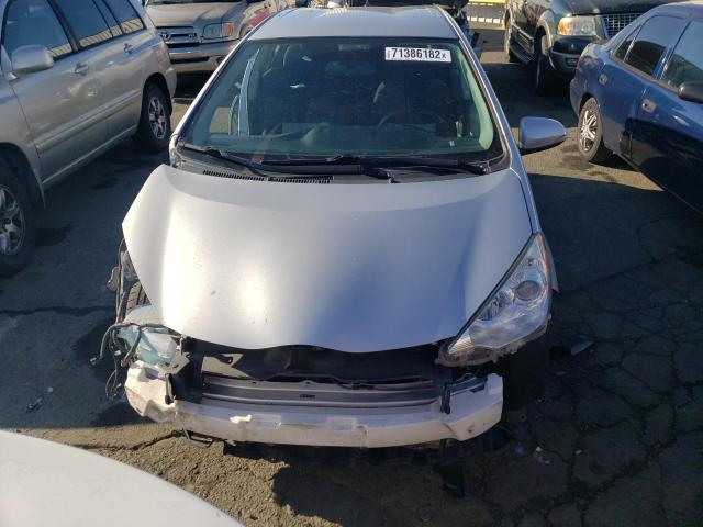 Photo 5 from auction – 2014 TOYOTA PRIUS C with VIN JTDKDTB32E1068596