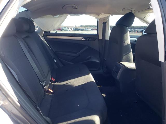 Photo 10 from auction – 2014 VOLKSWAGEN PASSAT S with VIN 1VWAT7A32EC062225
